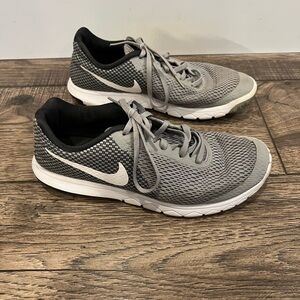 Nike Gray Mesh Running Shoes